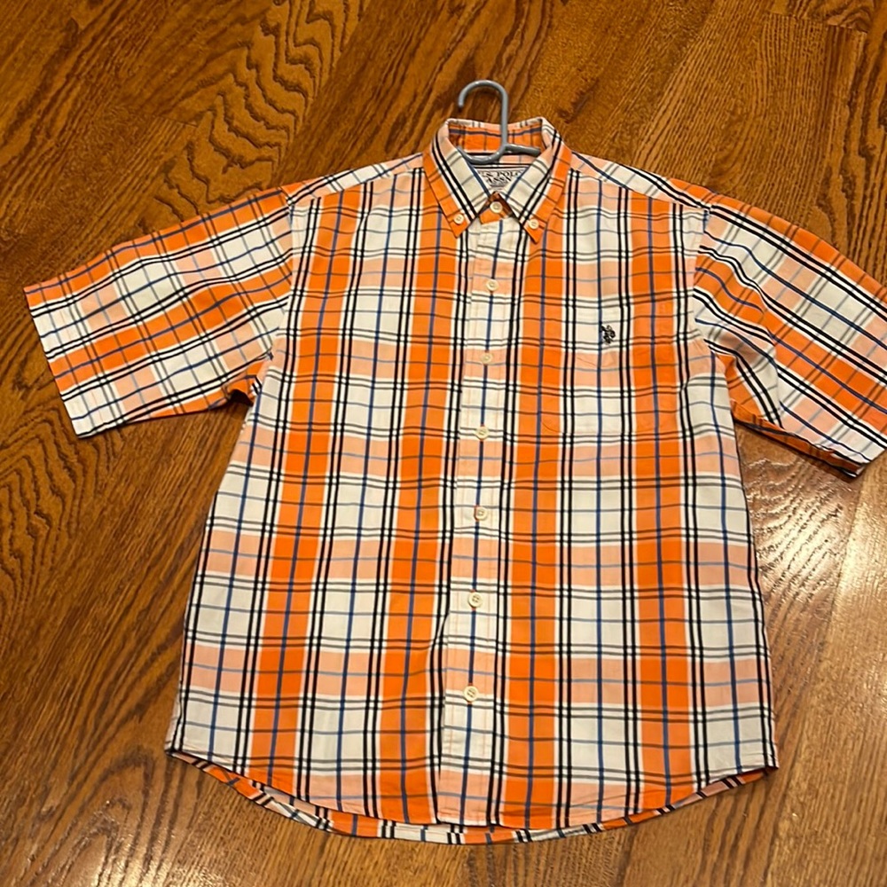 Button down boy’s medium
